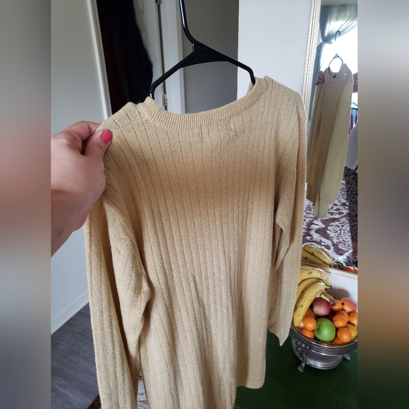 Gold glittered oversized sweater - Picture 7 of 11